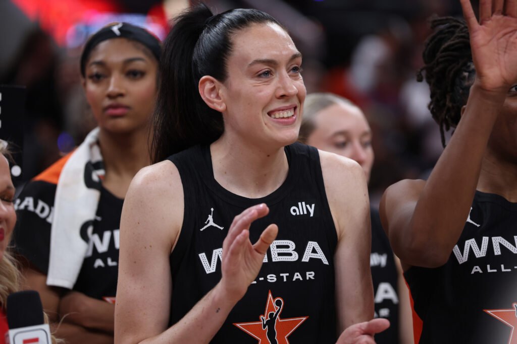 Breanna Stewart Return Timeline